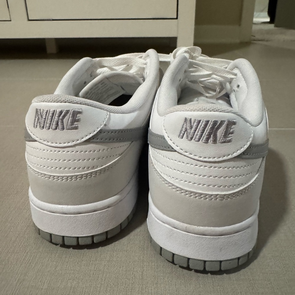 Nike Dunk Low Grey Fog - Gray and White Nike sneakers - Picture 4 of 5